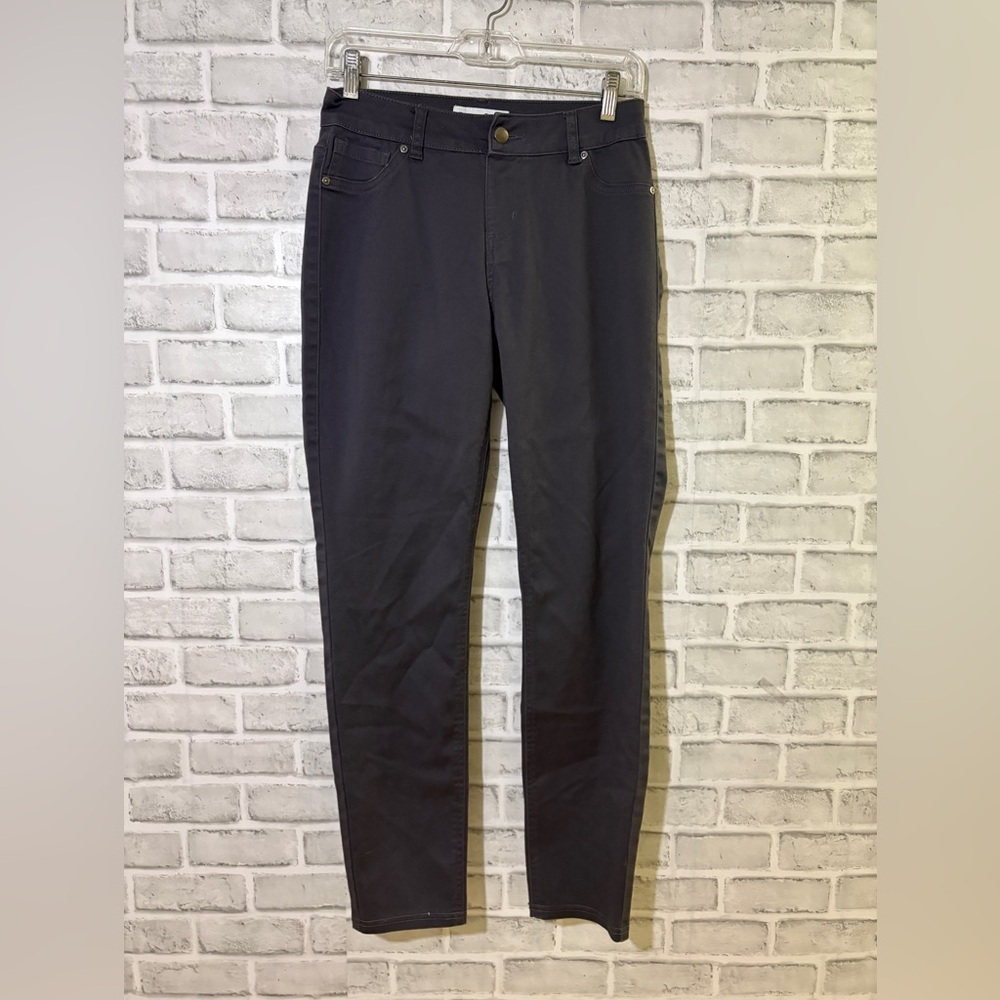 Nygard Women’s size 8 denim stretch pants, jeans gray